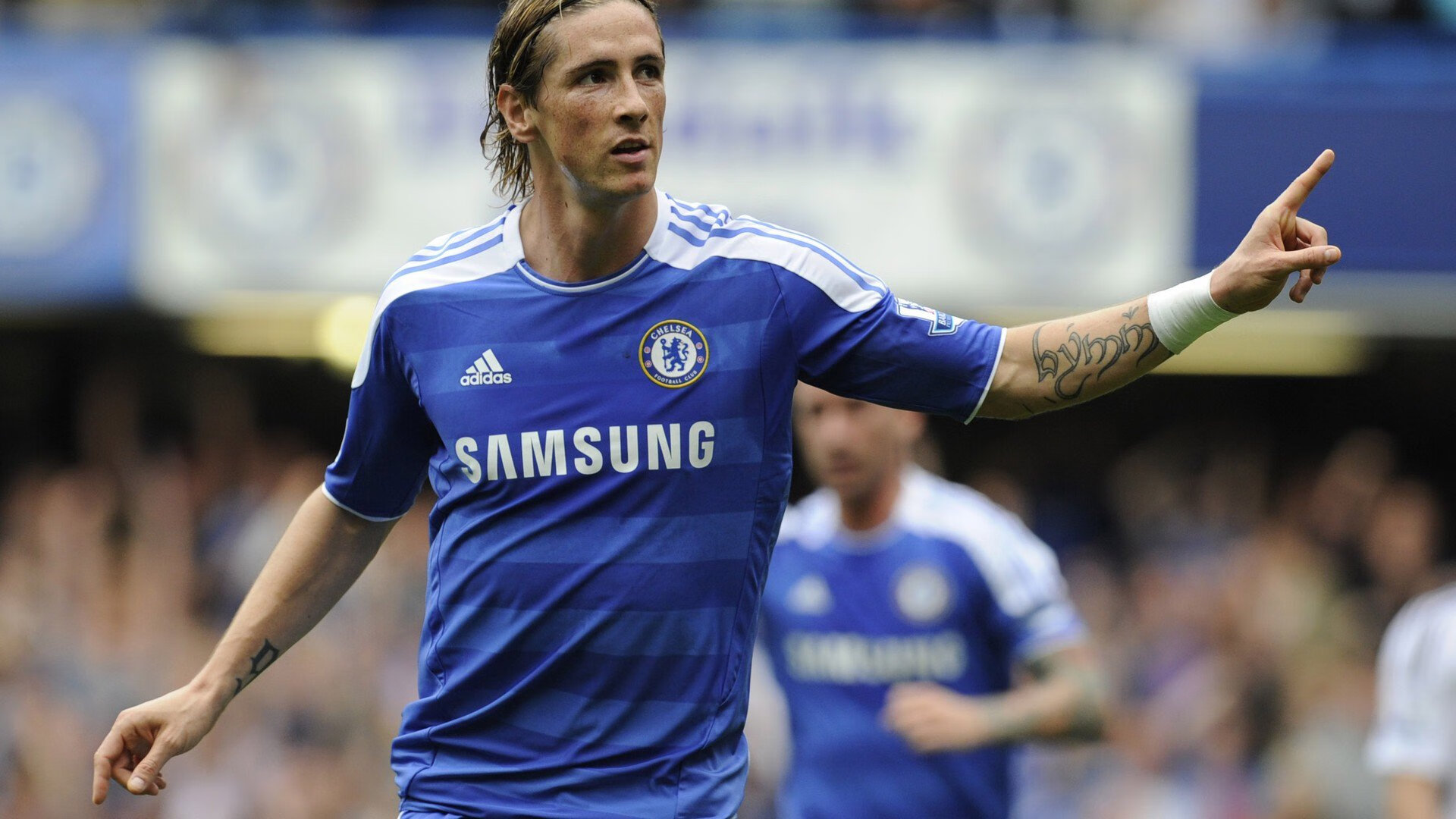 谷爱凌赛后鞠躬感谢现场观众，谷爱凌接受采访